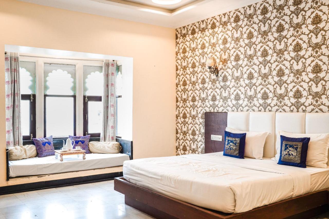 Hide-In Udaipur - A Lake View Boutique Hotel エクステリア 写真