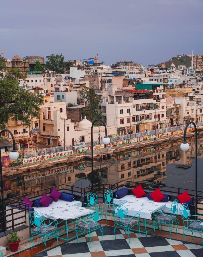 Hide-In Udaipur - A Lake View Boutique Hotel エクステリア 写真