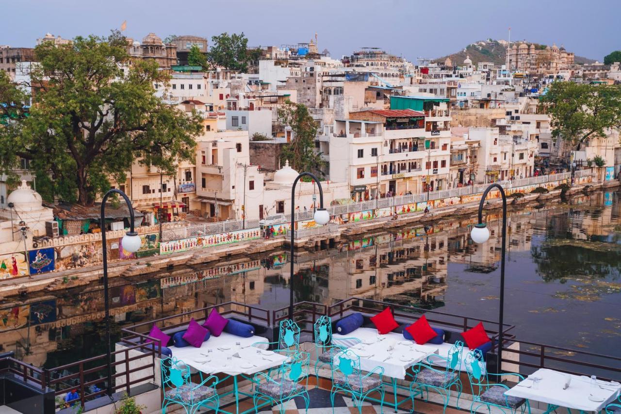 Hide-In Udaipur - A Lake View Boutique Hotel エクステリア 写真