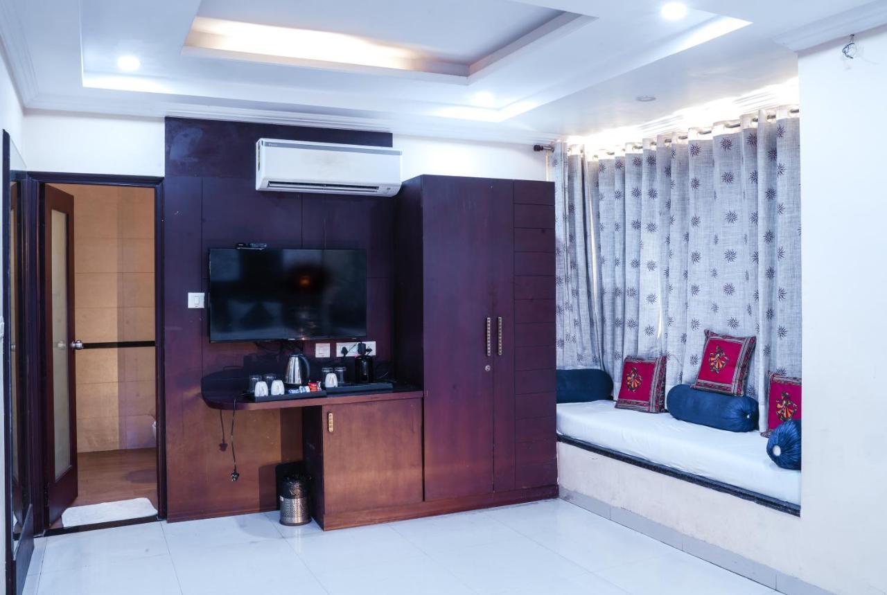 Hide-In Udaipur - A Lake View Boutique Hotel エクステリア 写真