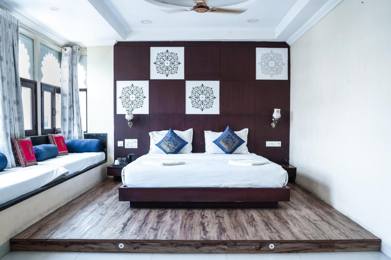 Hide-In Udaipur - A Lake View Boutique Hotel エクステリア 写真